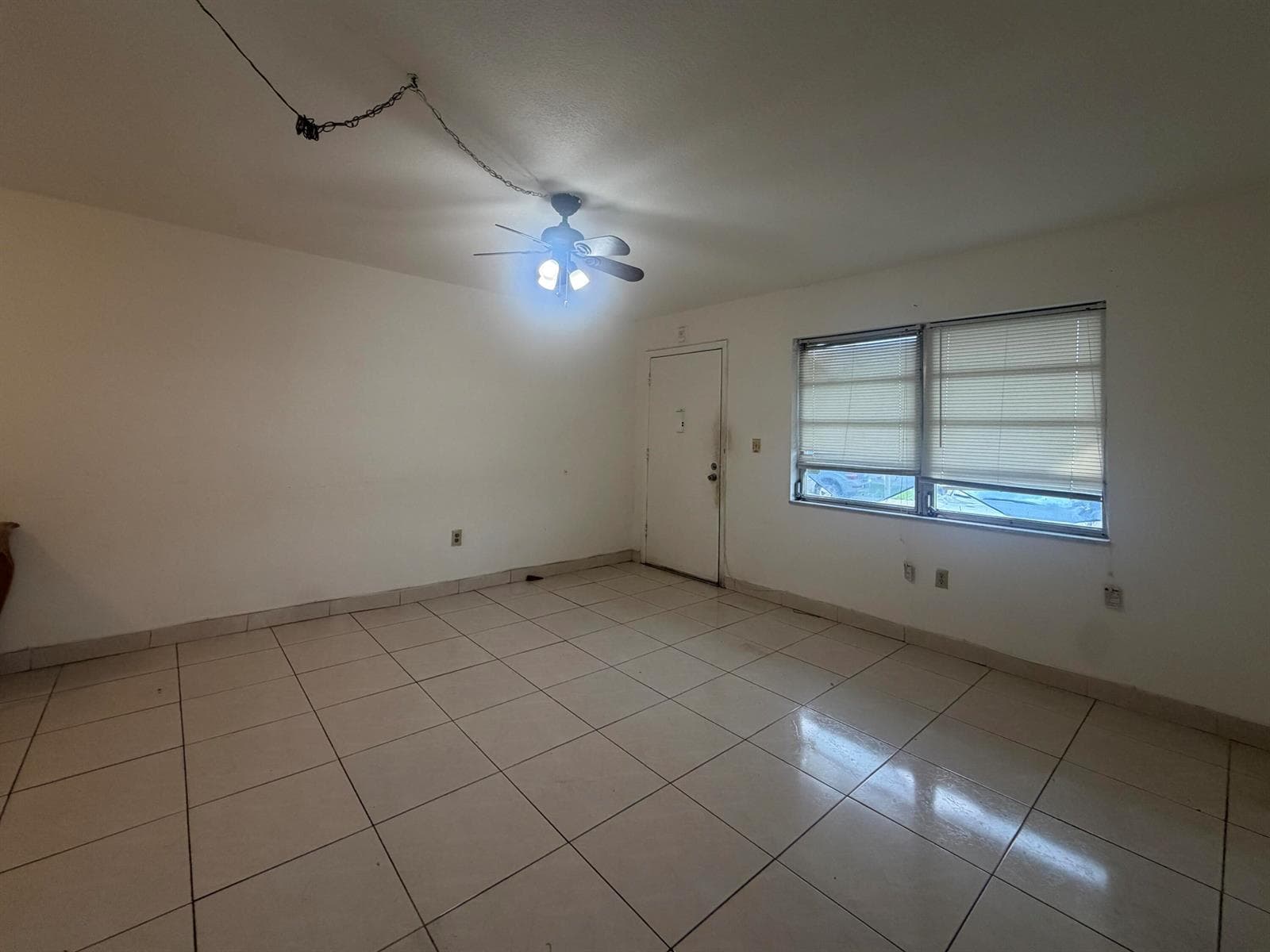 20210 NE 2ND Avenue # V14, Miami Gardens, FL 33179 photo 5