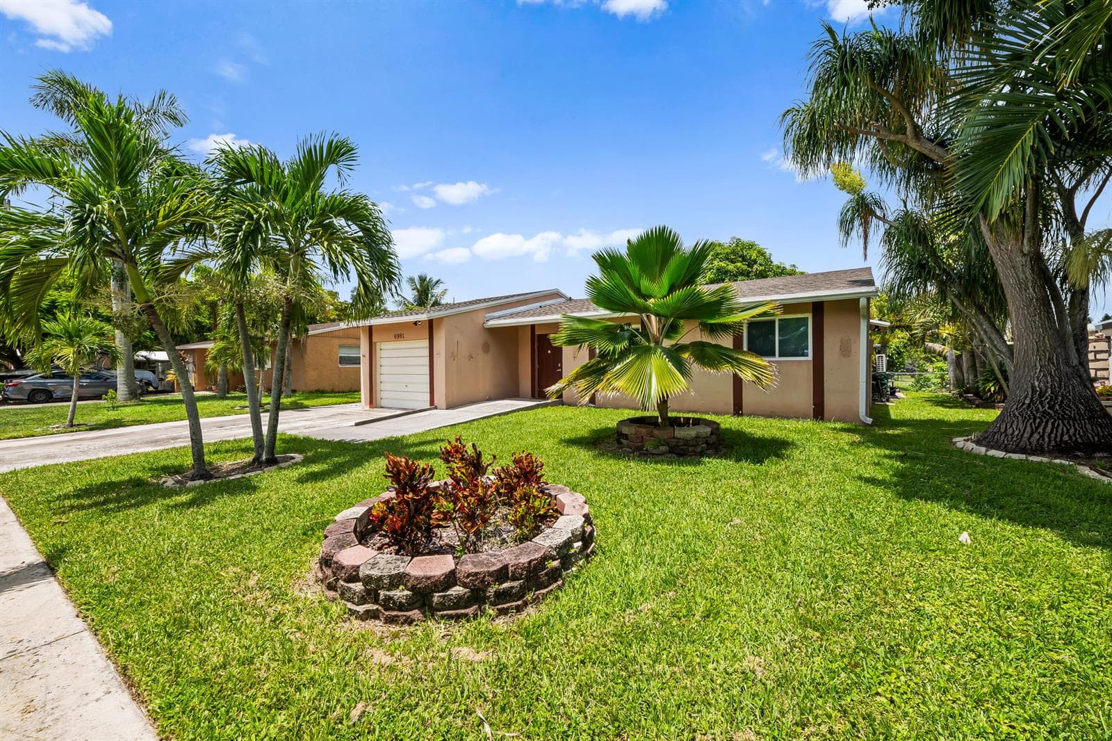 6981 SW 1ST Court, Margate, FL 33068 photo 2