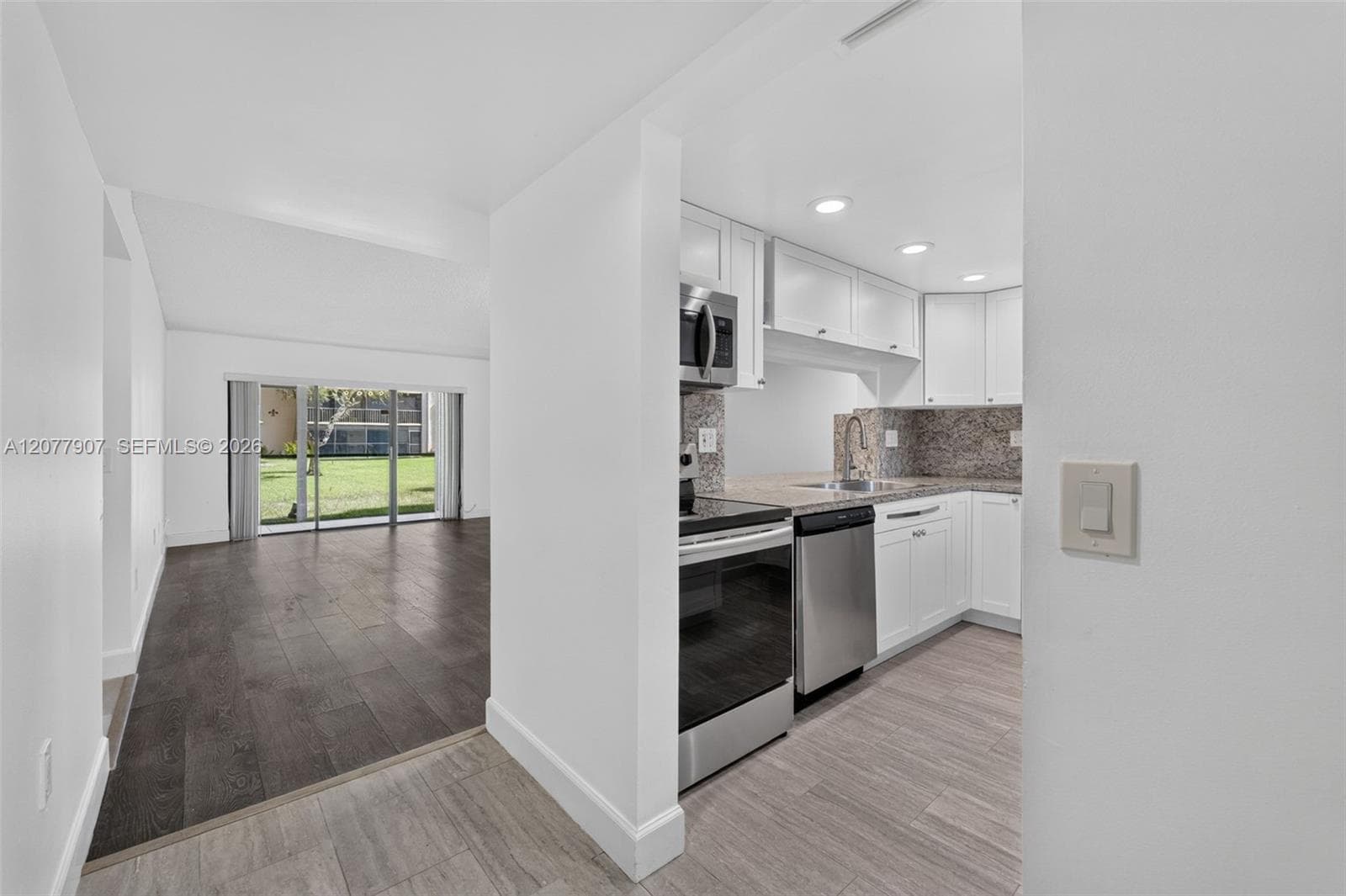 8415 SW 107th Ave # 143W, Miami, FL 33173 photo 3