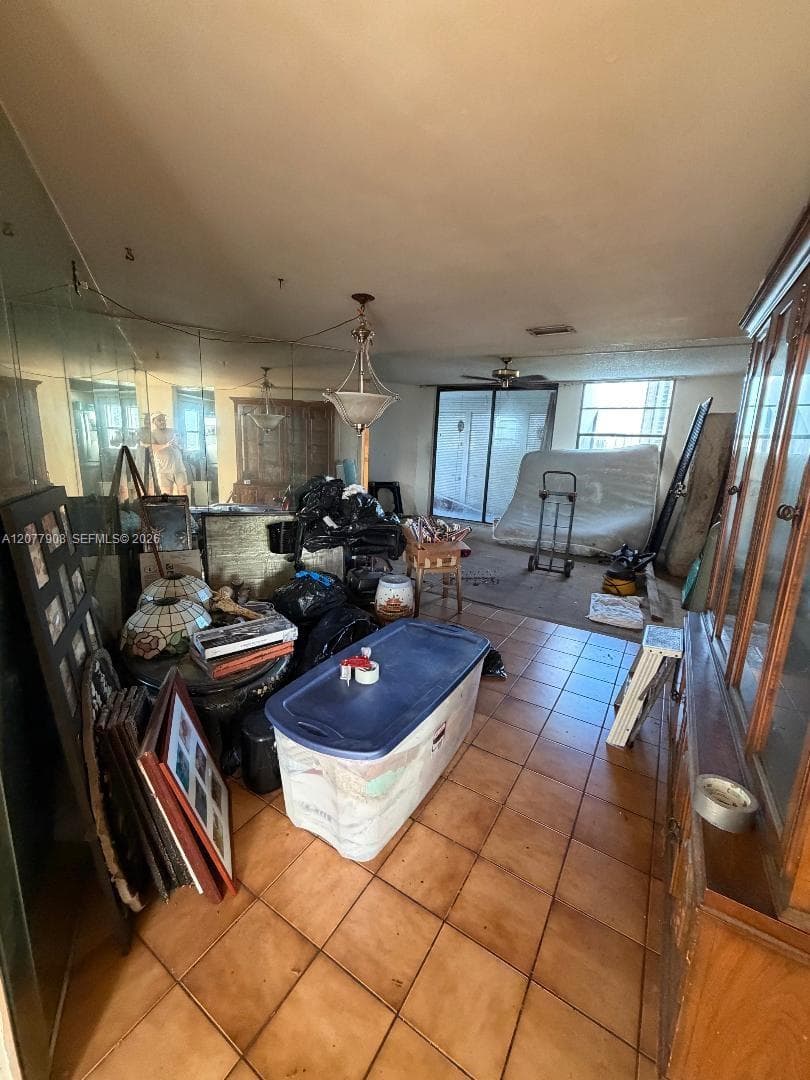 20500 W Country Club Dr # 818, Aventura, FL 33180 photo 2