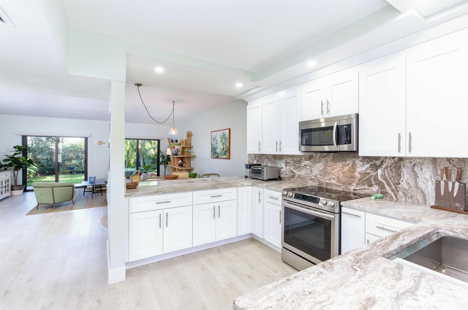 11267 Pond View B102 Drive # B102, Wellington, FL 33414