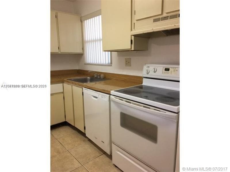 6720 Nova Dr # 101-8, Davie, FL 33317 photo 4