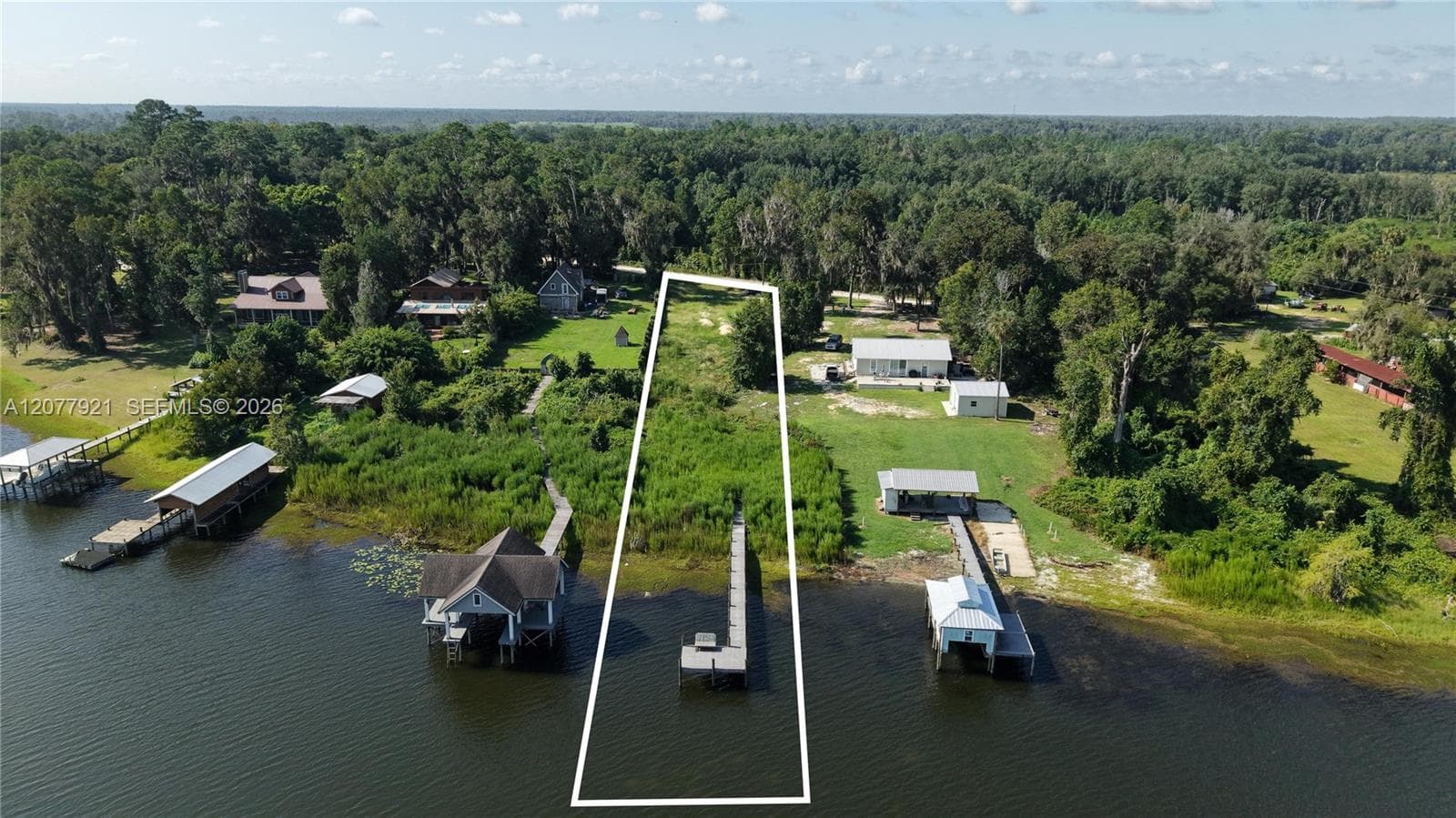 201 FLORADANDY RD, Other City - In The State Of Florida, FL 32640