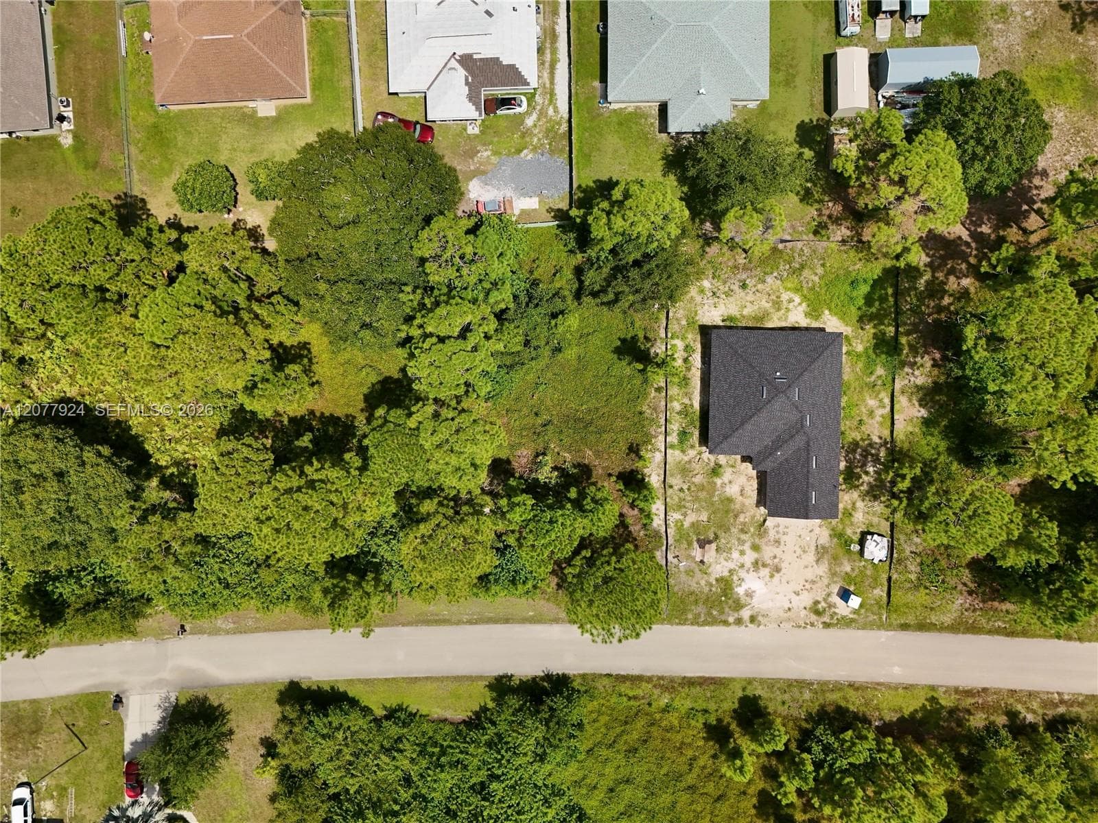 523 SUMMIT AVE, Lehigh Acres, FL 33974 photo 3