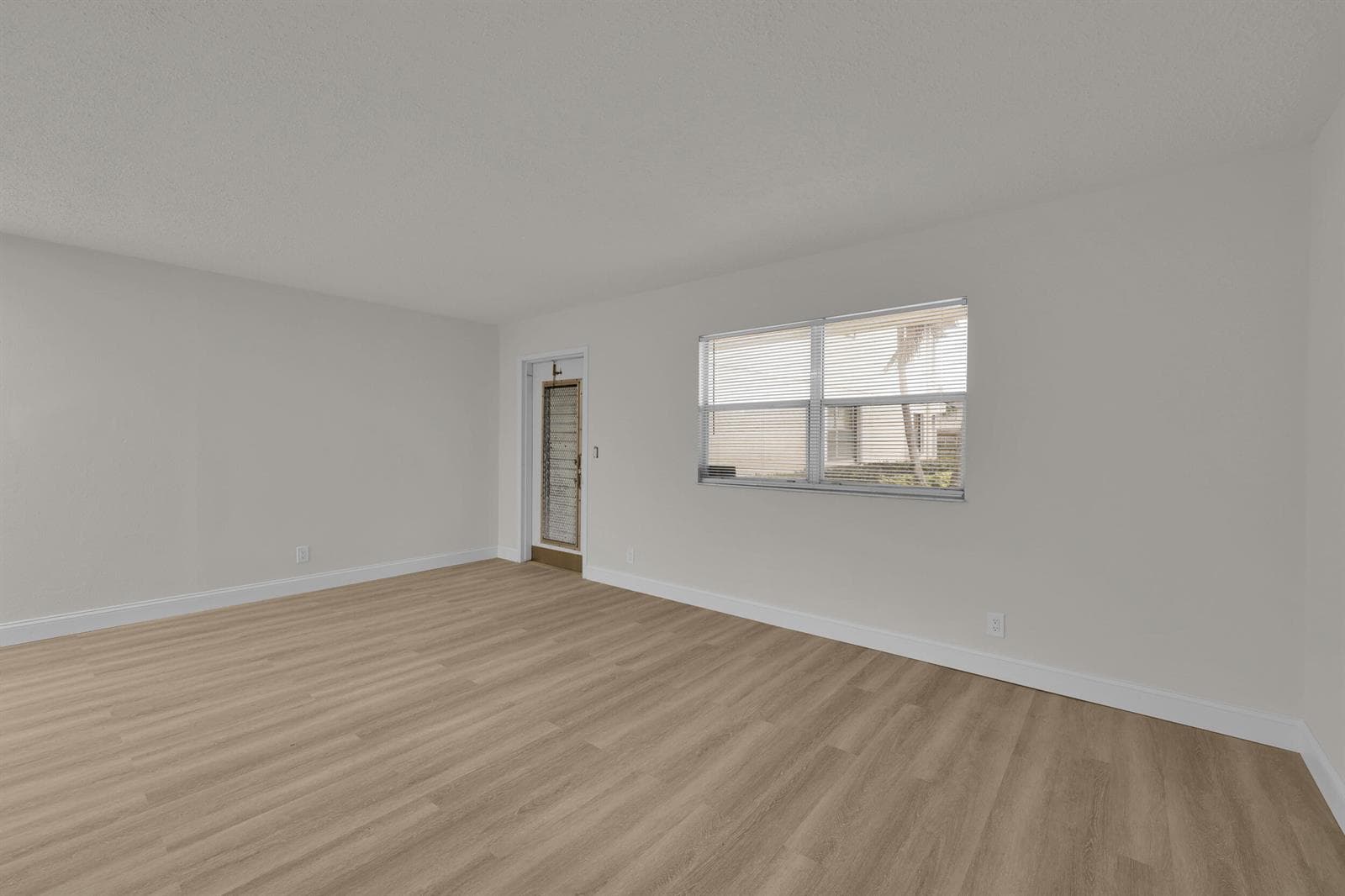 146 SAXONY D Drive # 146, Delray Beach, FL 33446 photo 4