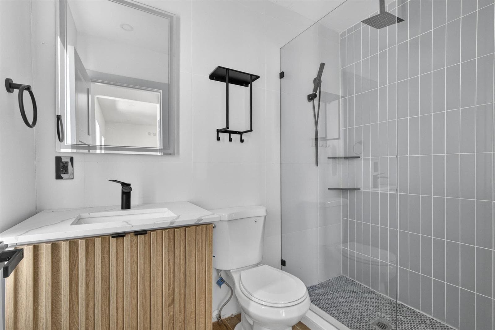 324 20th Street # Unit 201, West Palm Beach, FL 33407 photo 2