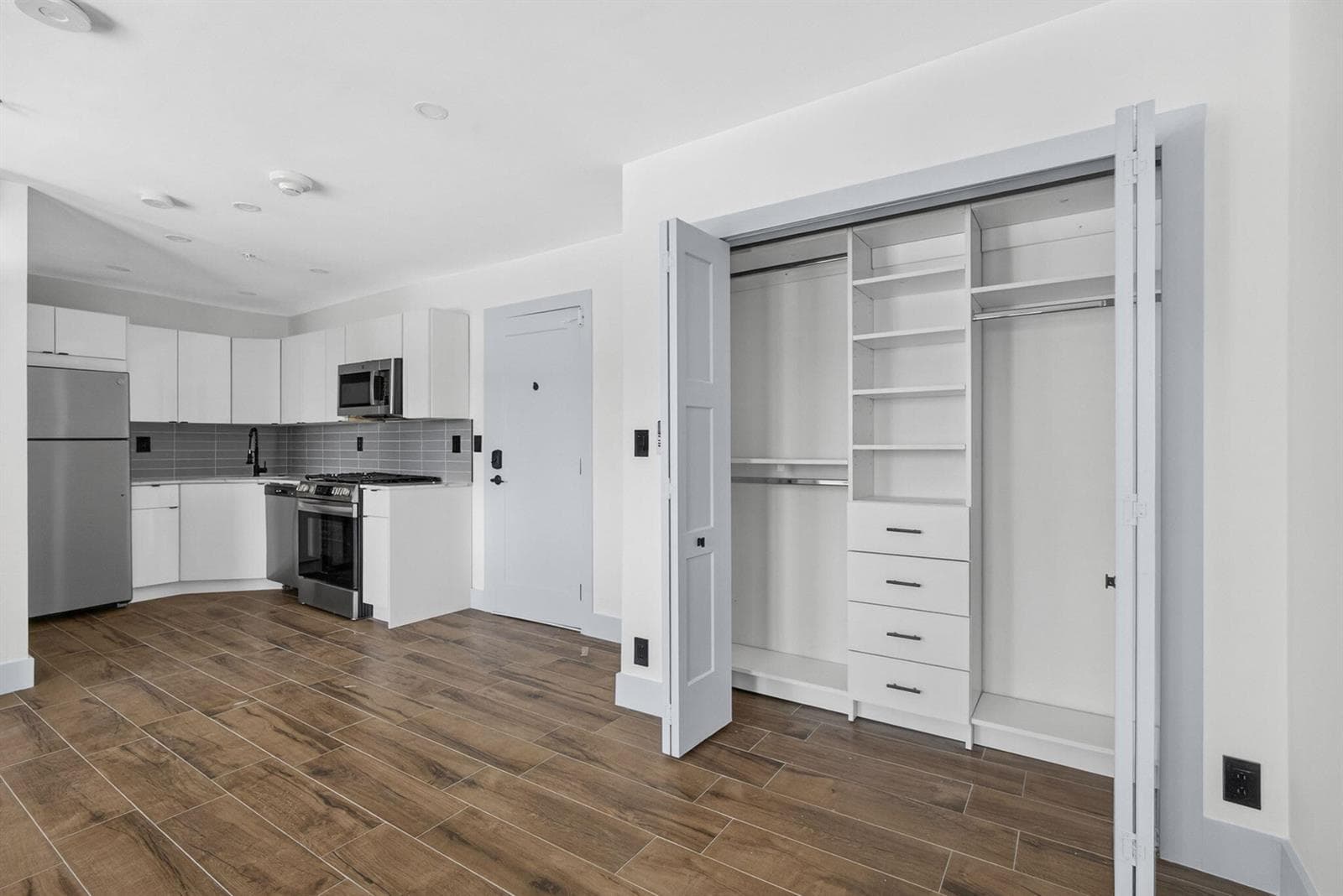 324 20th Street # Unit 201, West Palm Beach, FL 33407 photo 3