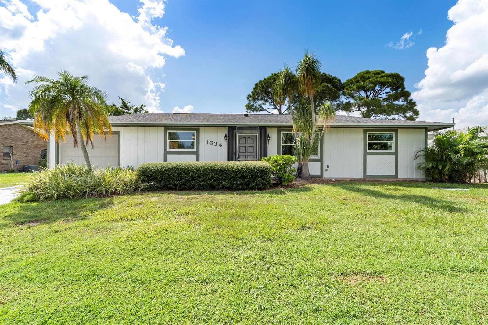 1634 SE CLEARMONT Street, Port St. Lucie, FL 34983 photo 2