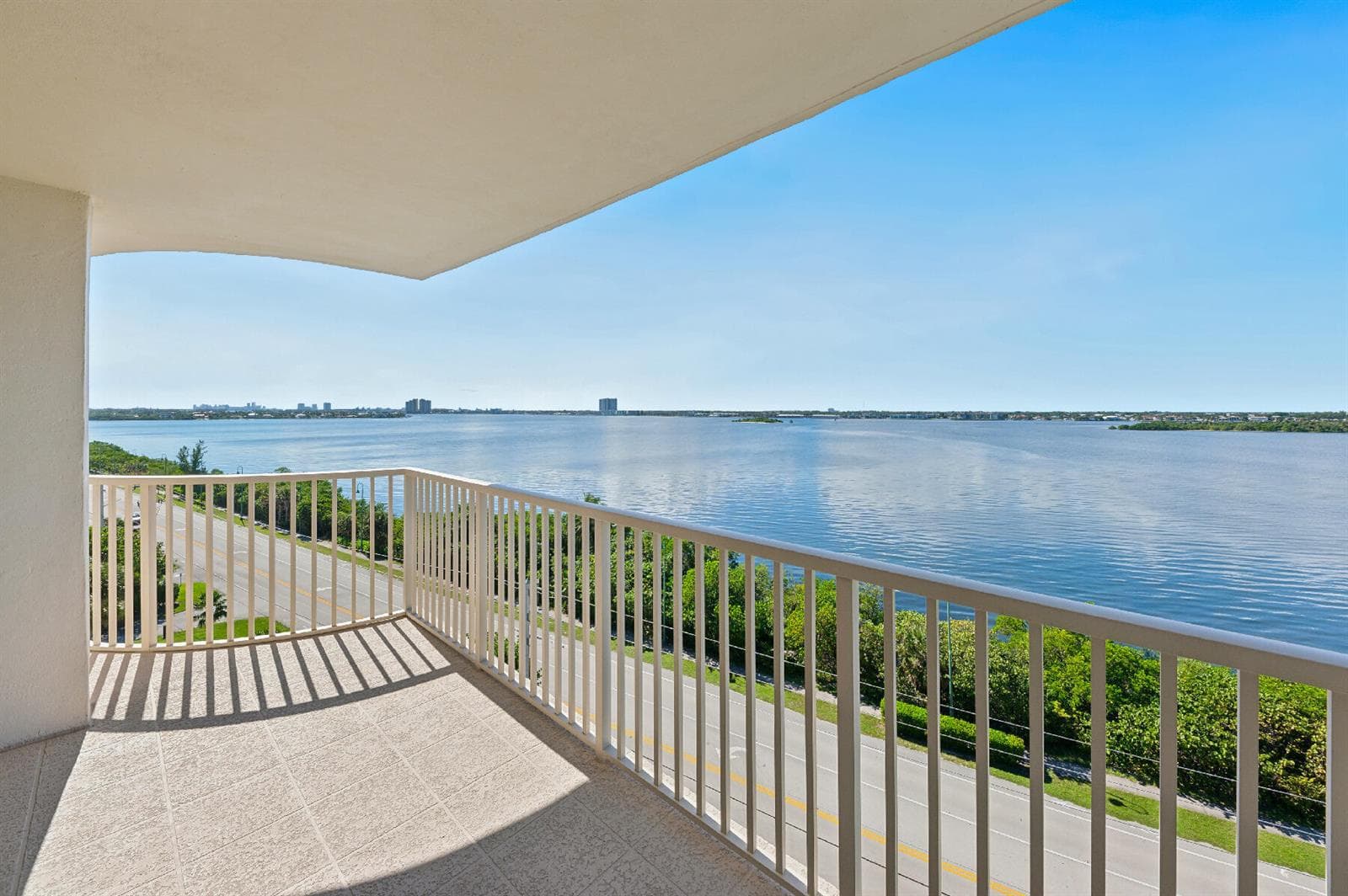 5480 N Ocean Drive # B7c, Singer Island, FL 33404