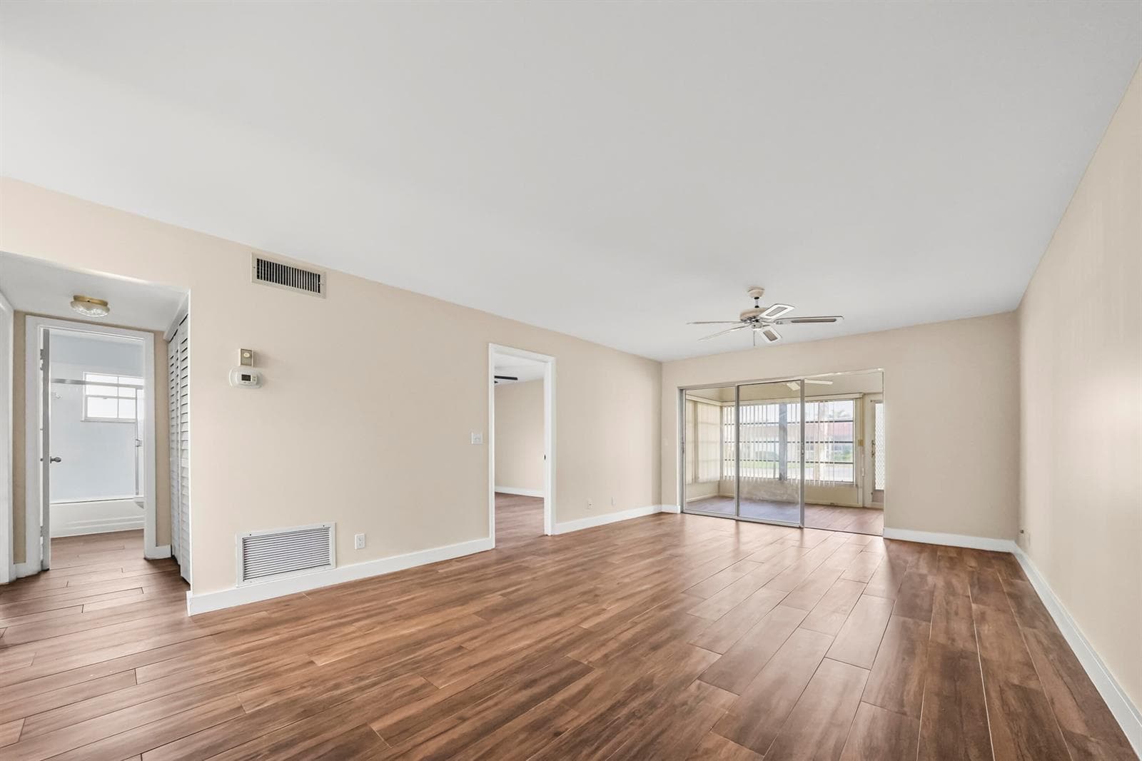 270 CAPE COD Circle # B, Lake Worth, FL 33467 photo 4