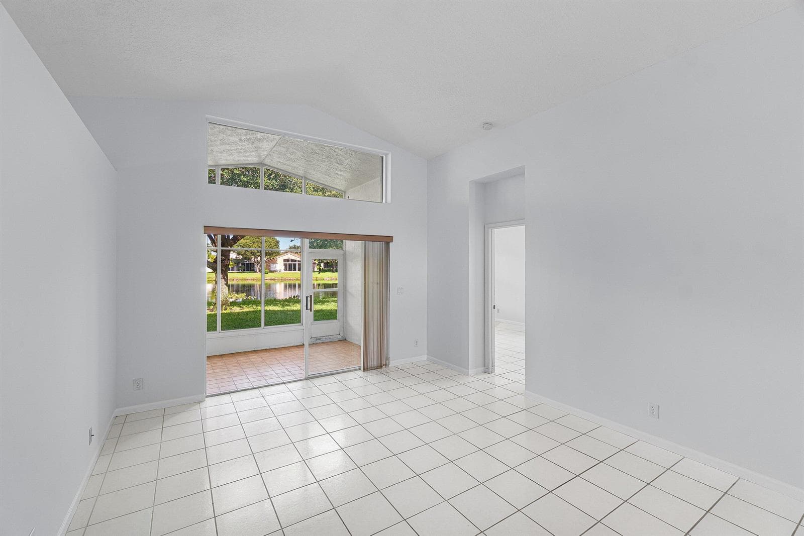 5737 Royal Club Drive, Boynton Beach, FL 33437 photo 5
