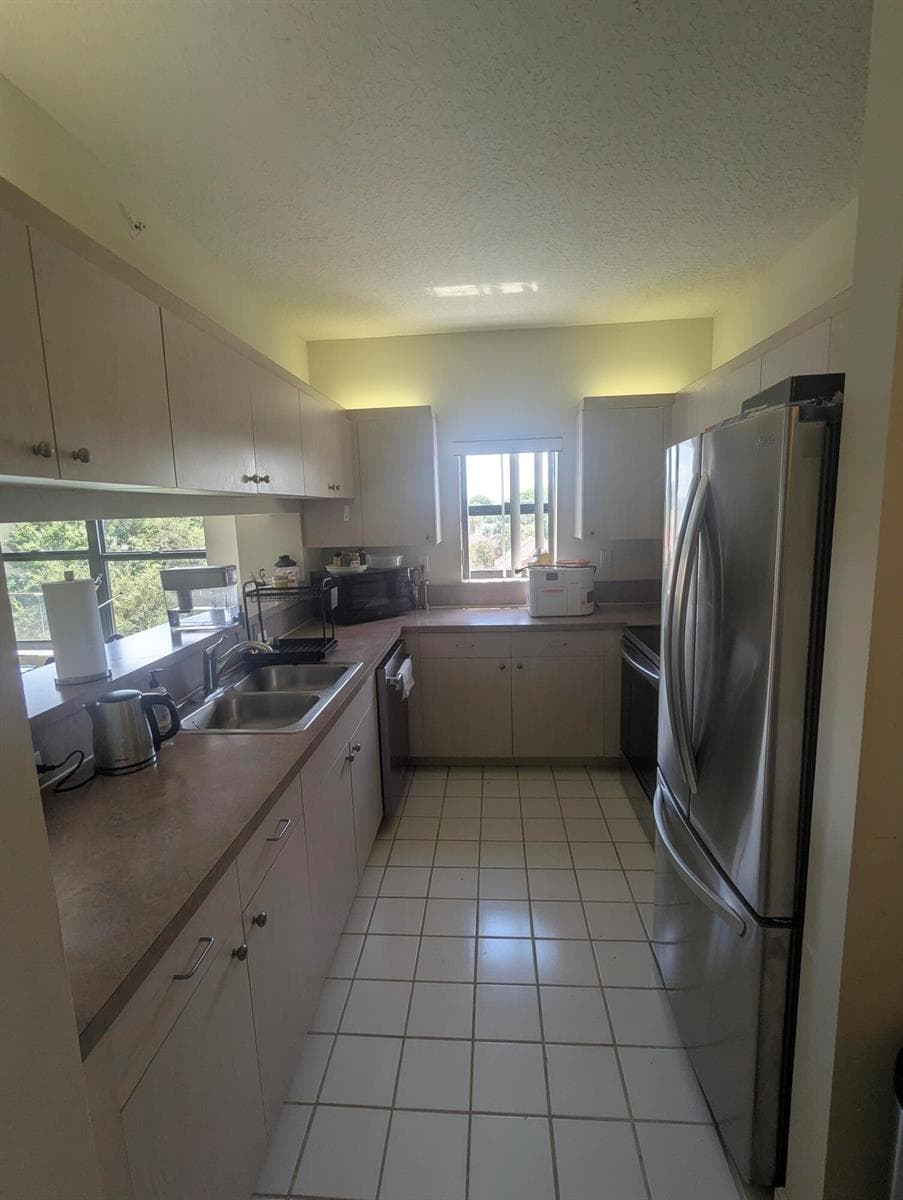 200 UNO LAGO Drive # 405, Juno Beach, FL 33408 photo 3