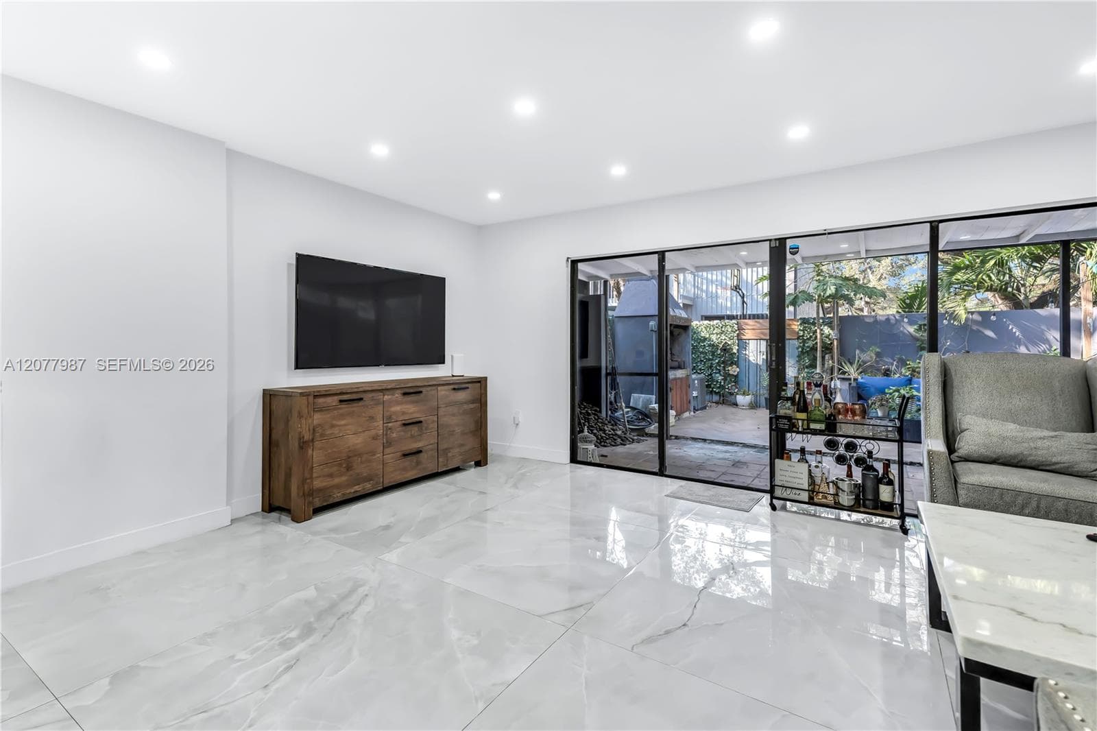 3321 Simms St # 13B, Hollywood, FL 33021 photo 5