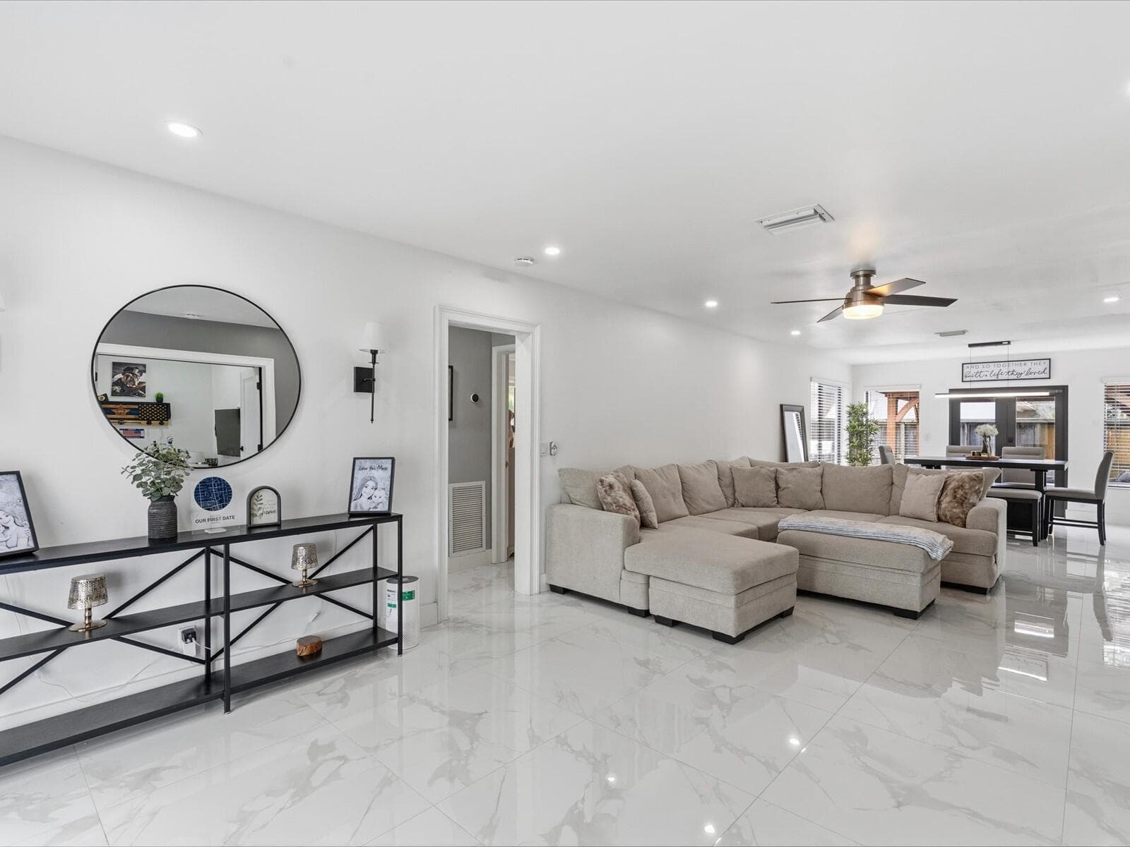 2860 MONROE Street, Hollywood, FL 33020 photo 4