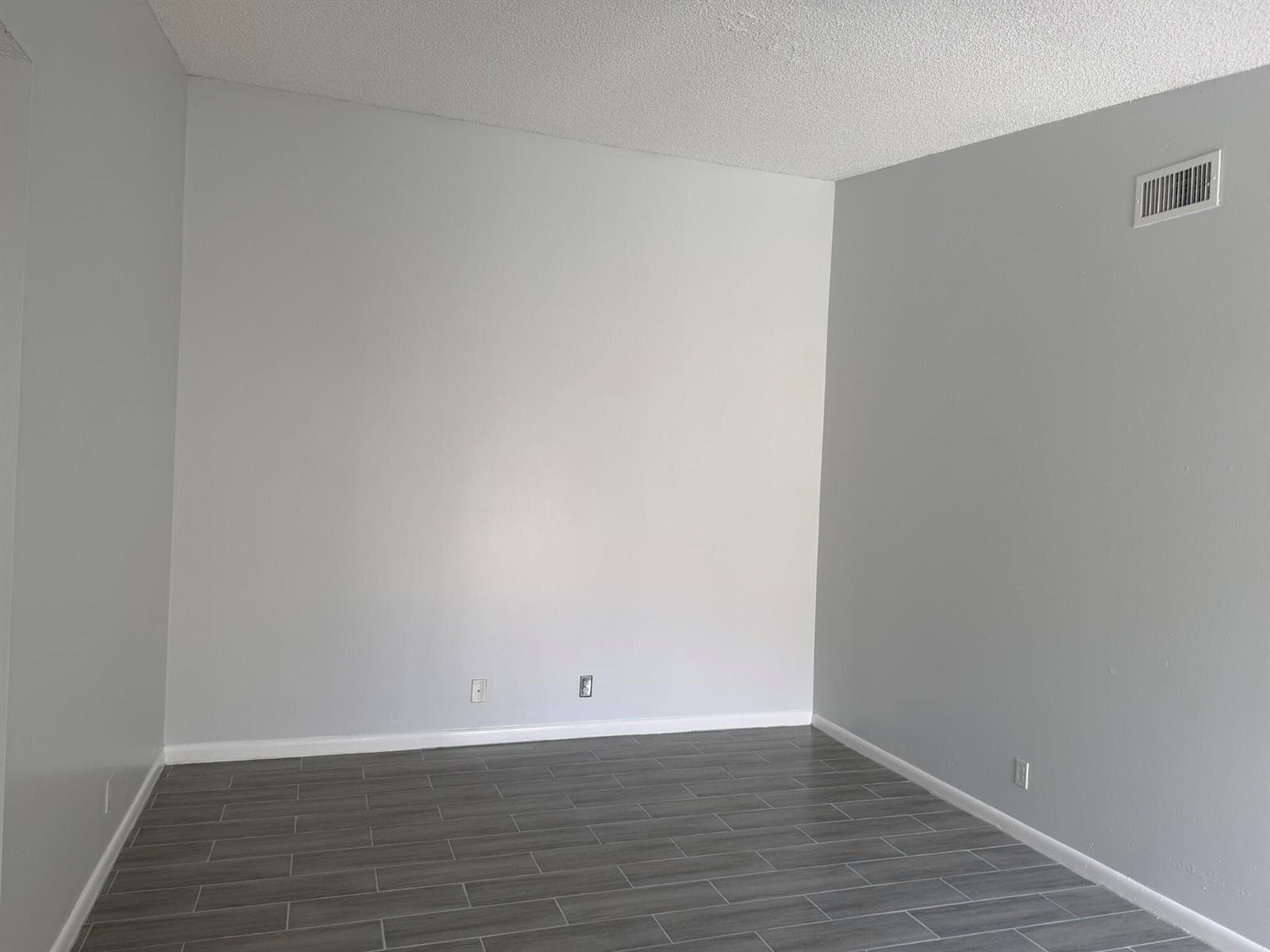 1501 WATERVIEW Circle, Palm Springs, FL 33461 photo 5