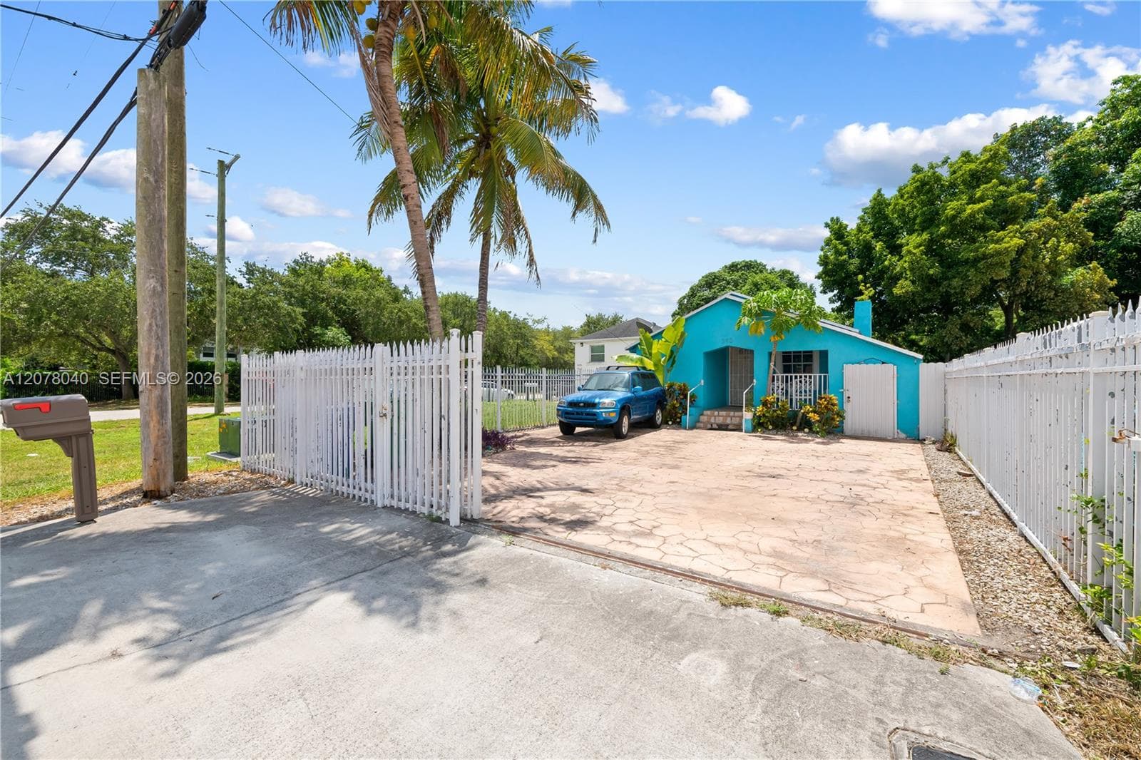 390 NE 166th St, North Miami, FL 33162 photo 5