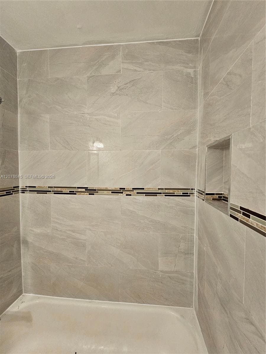 6580 W 27th Ct # 58-24, Hialeah, FL 33016 photo 4