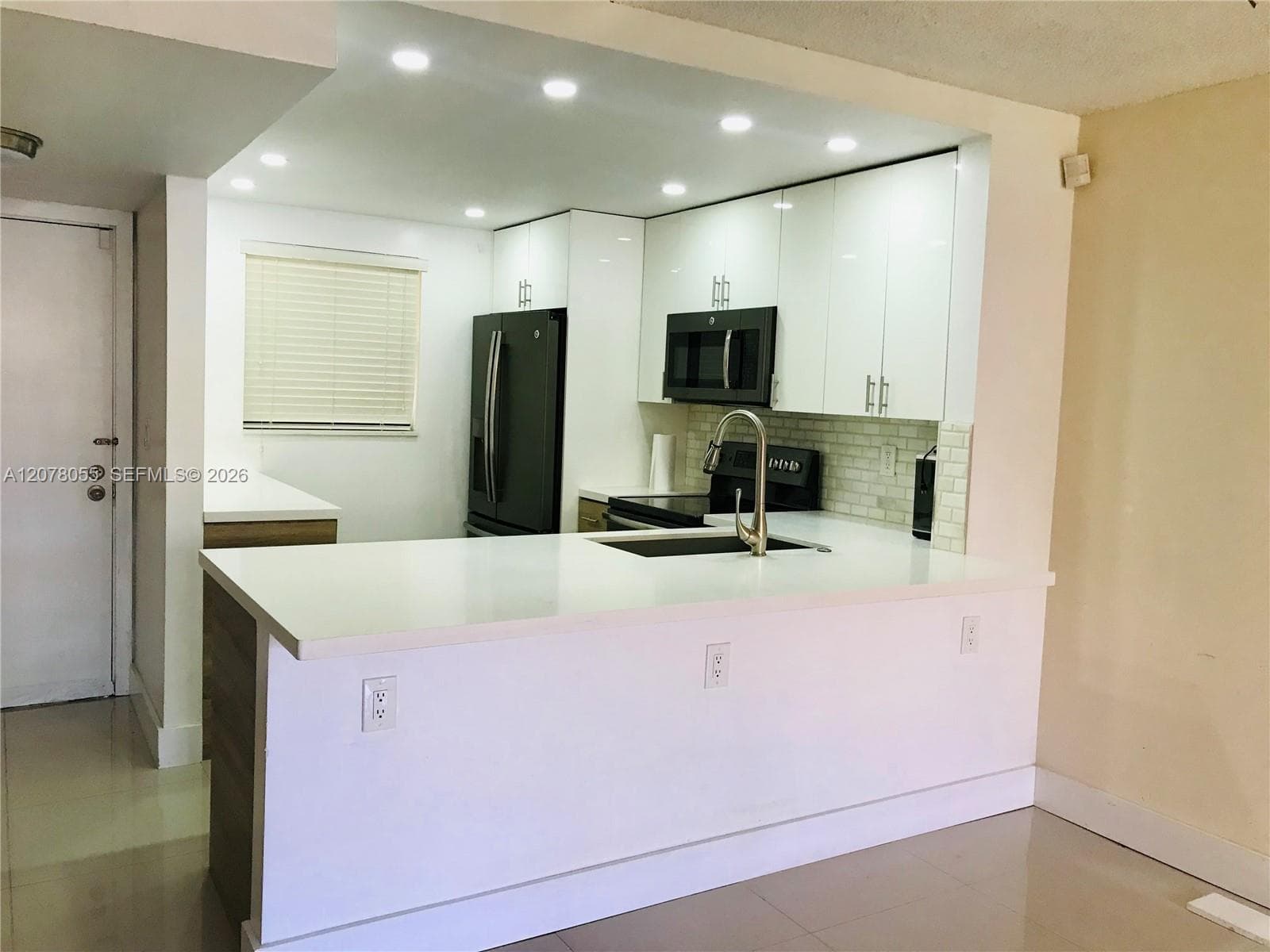10625 SW 112th Ave # 106, Miami, FL 33176