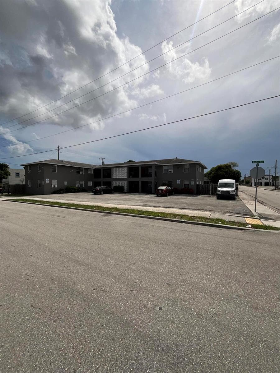 1025 13th Street # Unit 1, West Palm Beach, FL 33401 photo 2