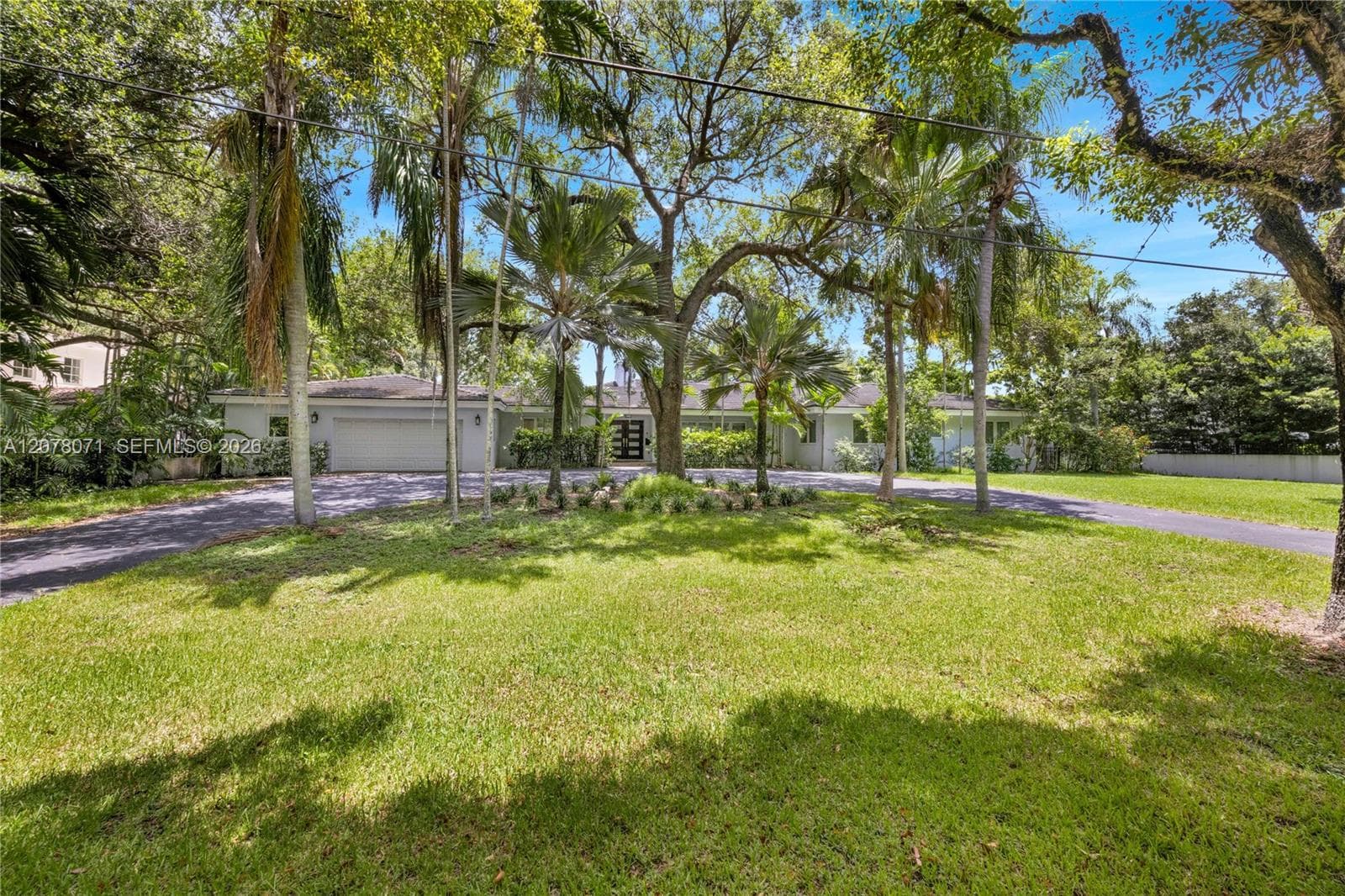 3709 Alhambra Ct, Coral Gables, FL 33134 photo 4