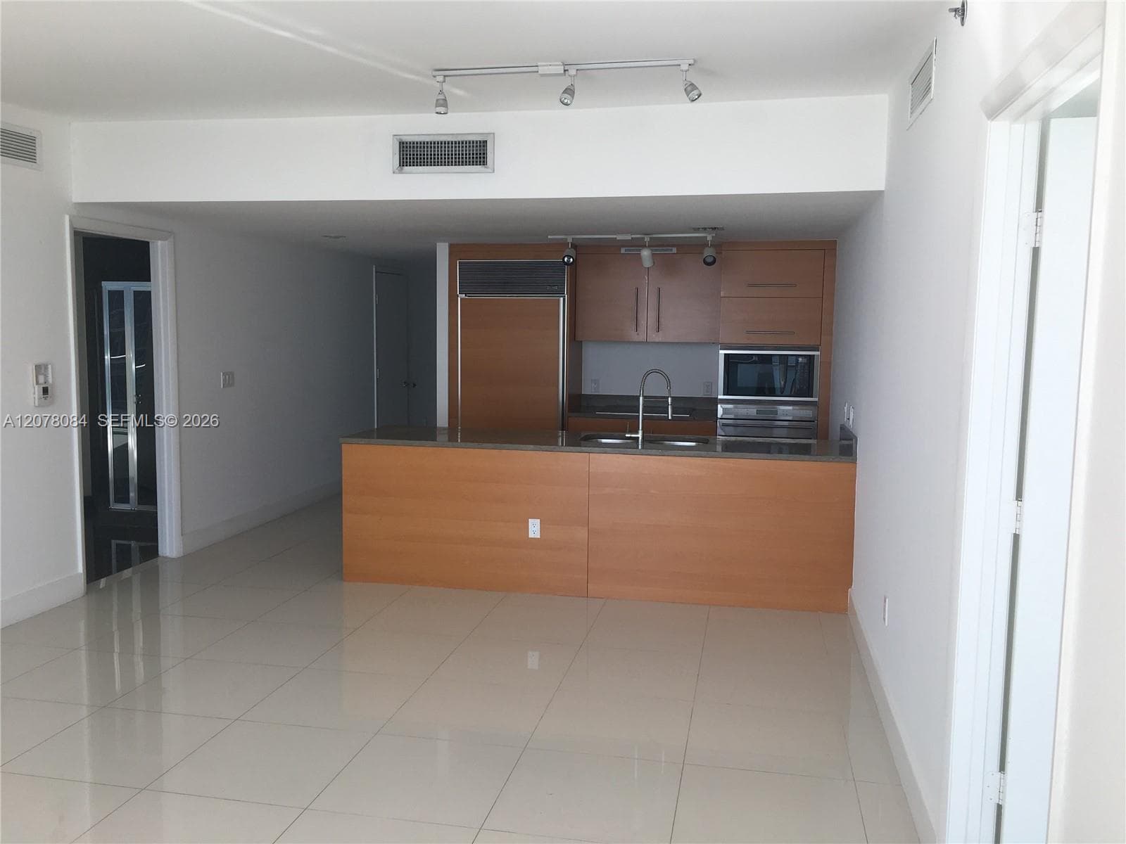 475 BRICKELL AV # 4307, Miami, FL 33131 photo 4