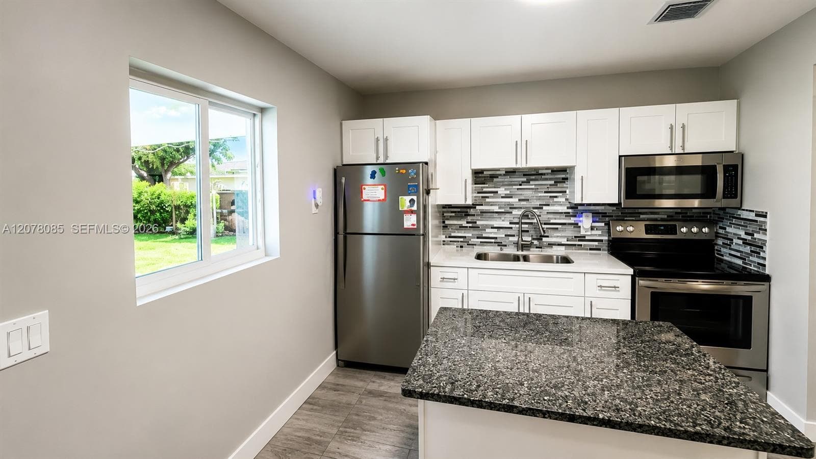 4017 SW 20th St, West Park, FL 33023 photo 4