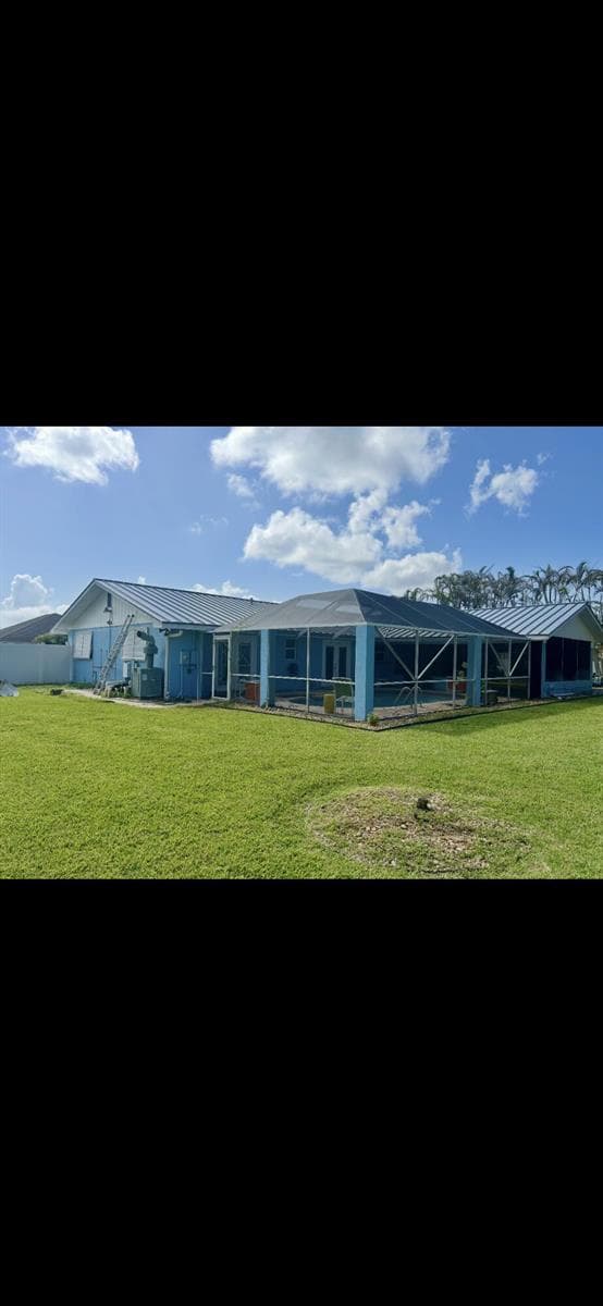 302 NW FRIAR Street, Port St. Lucie, FL 34983 photo 2