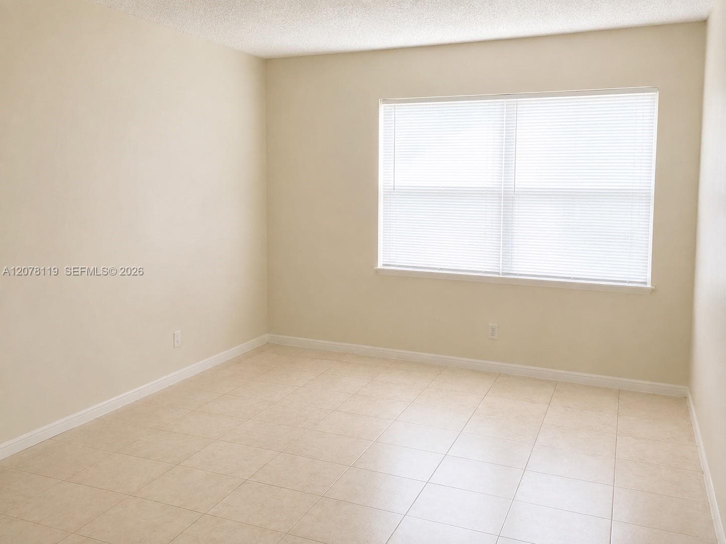 17911 NW 68th Ave # O202, Hialeah, FL 33015 photo 3