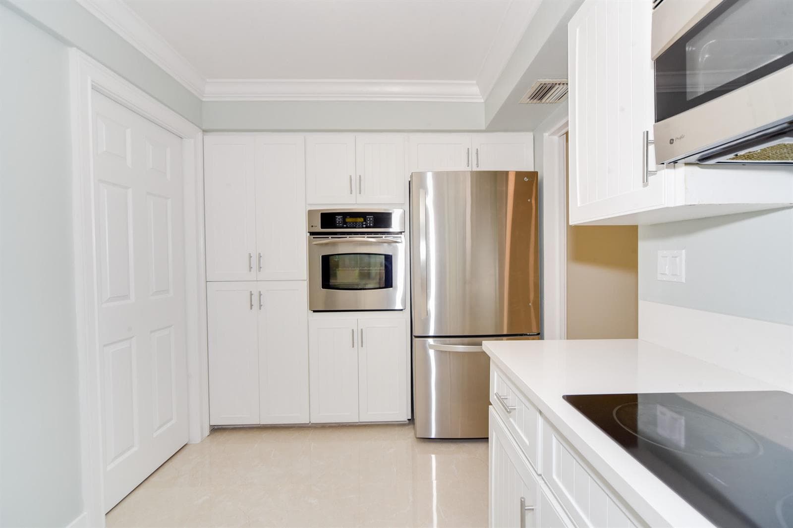 709 W Royal Palm Road, Boca Raton, FL 33486 photo 4