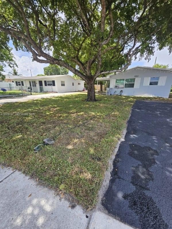 351 NE 25th Ct, Pompano Beach, FL 33064 photo 3