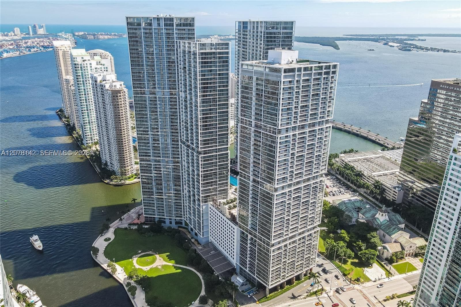 475 Brickell Ave # 3908, Miami, FL 33131 photo 2