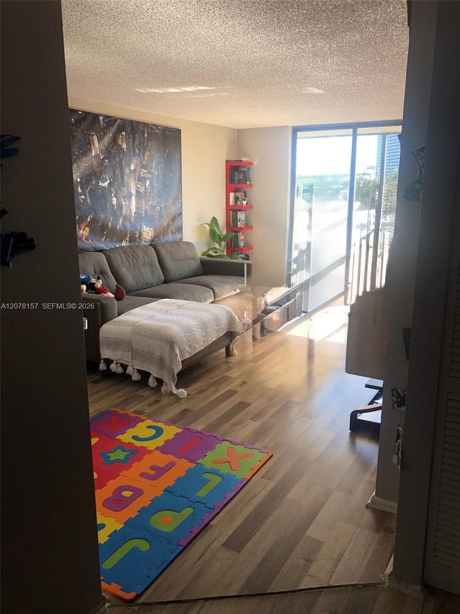 16851 NE 23rd Ave # B402, North Miami Beach, FL 33160 photo 2
