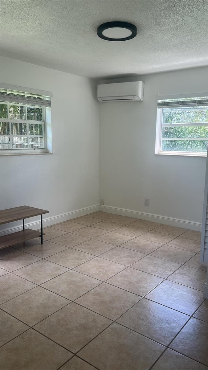 810 NW 40TH # 1-3, Oakland Park, FL 33309 photo 2