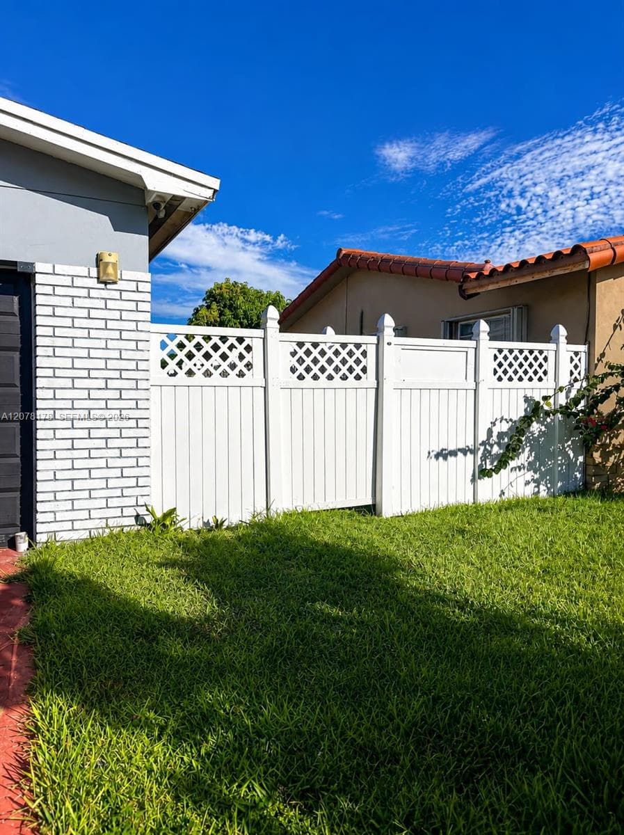1740 NW 113th Ave # 1, Pembroke Pines, FL 33026 photo 2