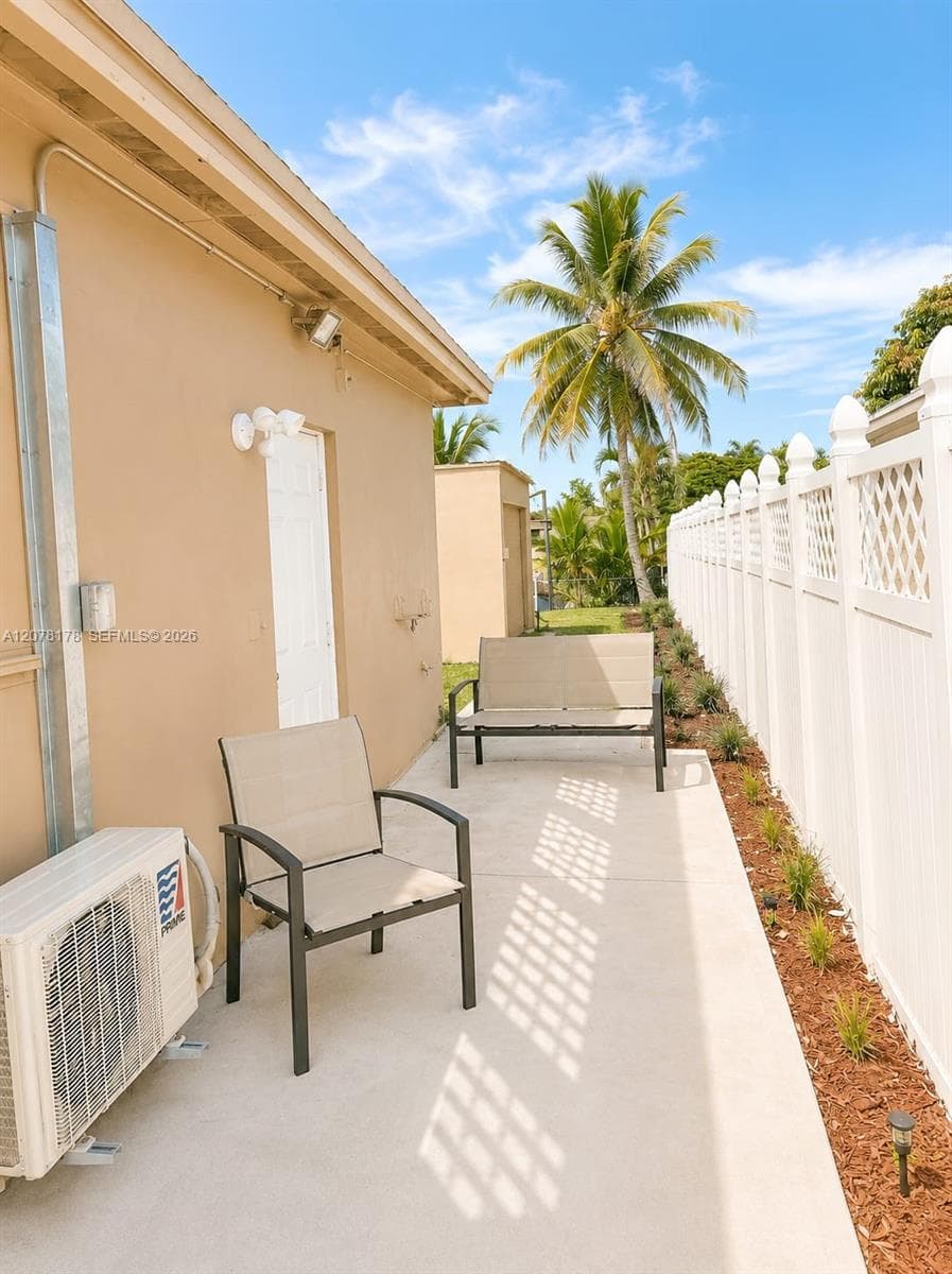 1740 NW 113th Ave # 1, Pembroke Pines, FL 33026