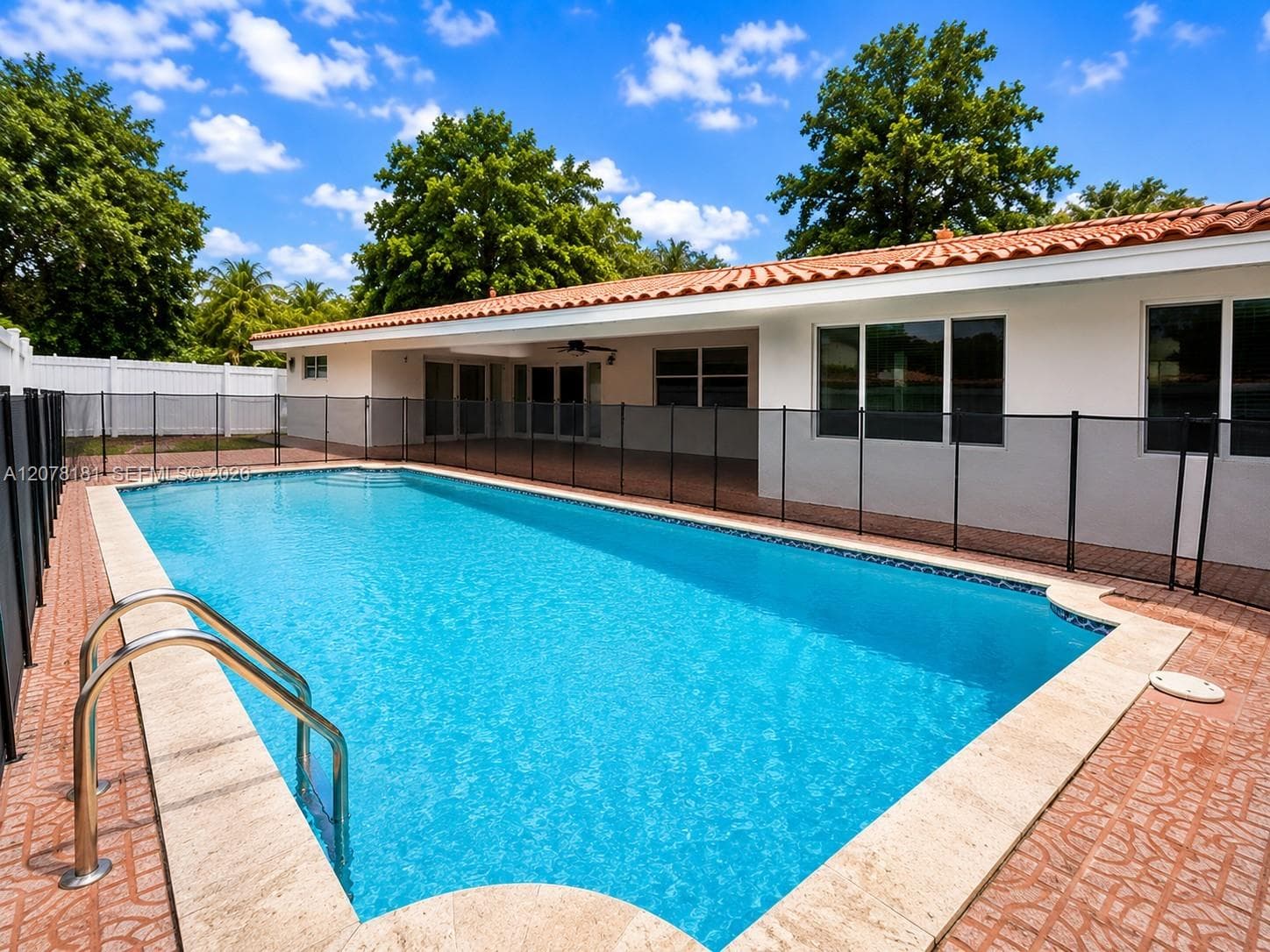 15330 Durnford Dr, Miami Lakes, FL 33014 photo 5