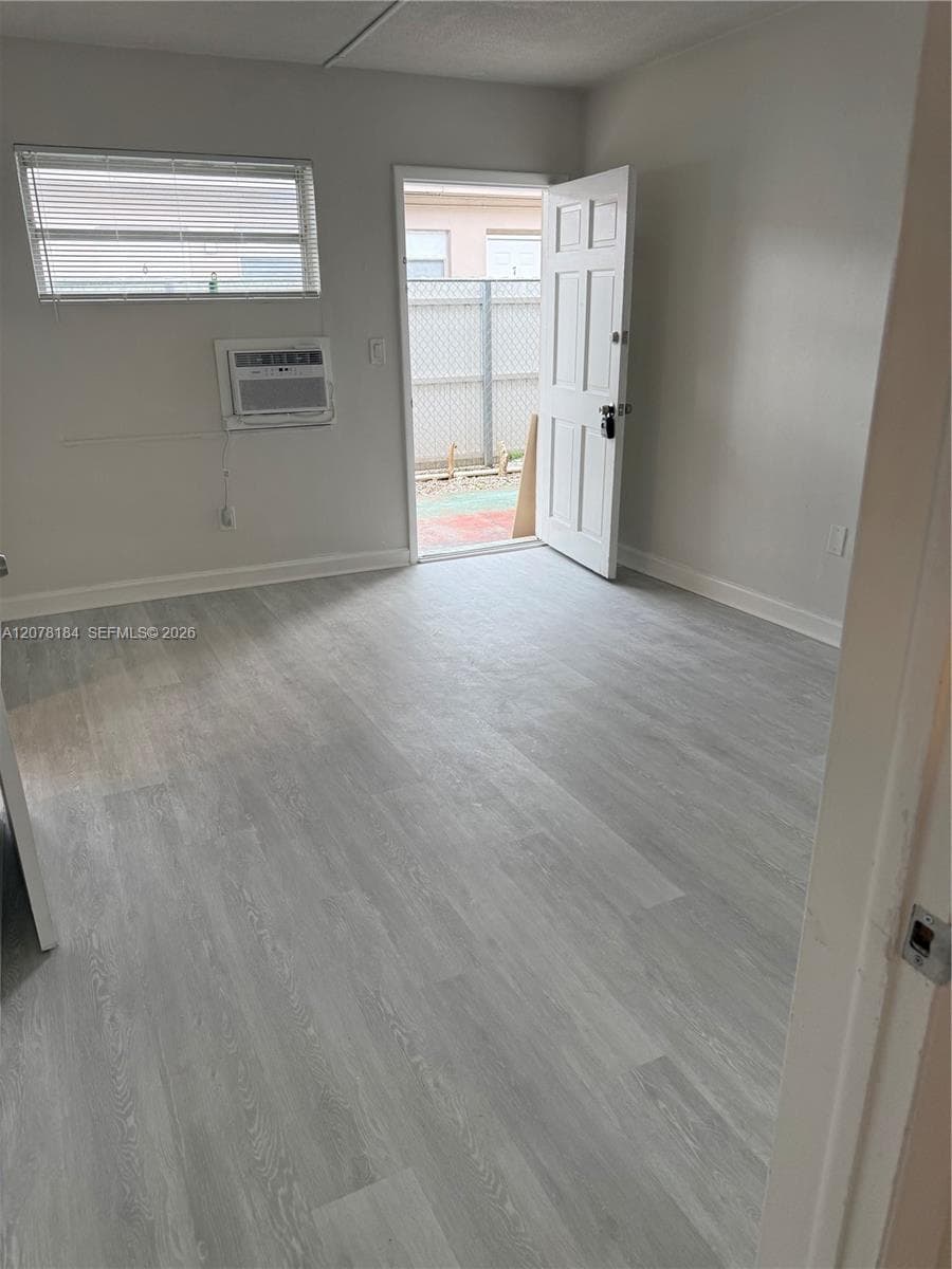 166 W 8th St # 1, Hialeah, FL 33010