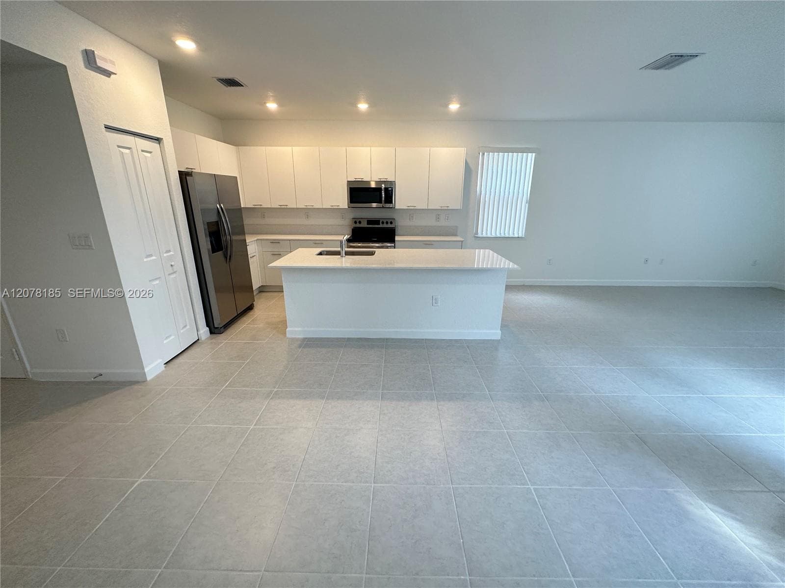 2382 NW 131st Cir, Miami, FL 33167 photo 4