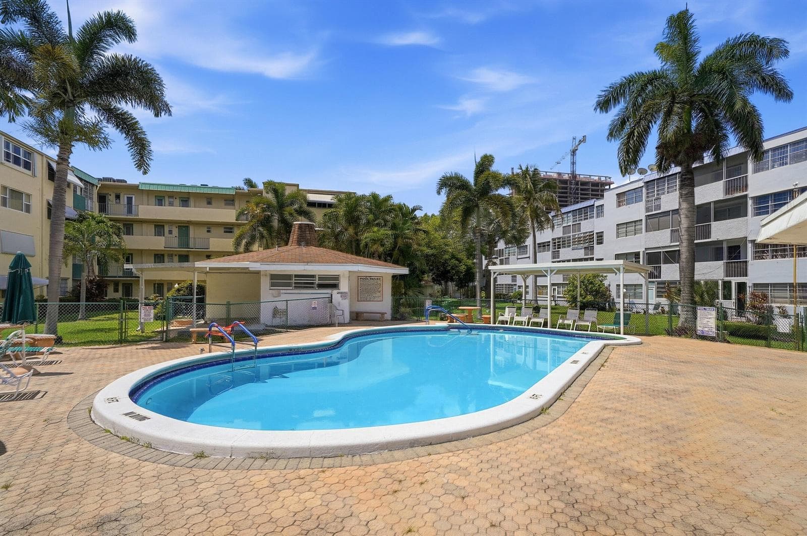 1333 E HALLANDALE BEACH Boulevard # 335, Hallandale Beach, FL 33009