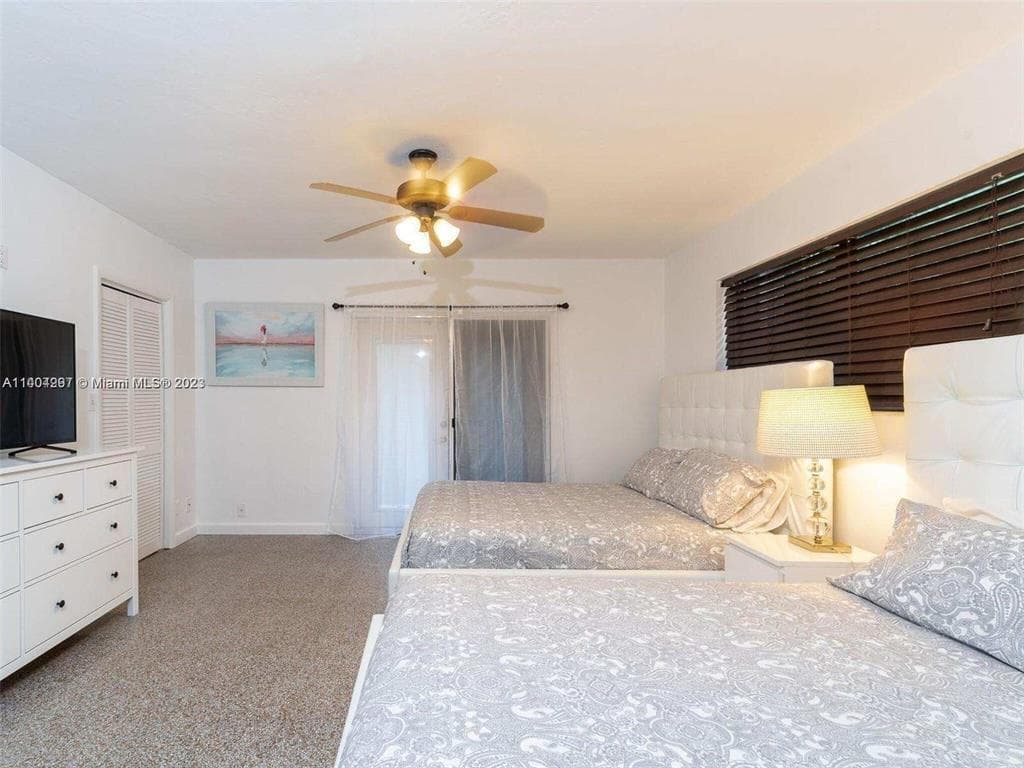 1507 GARFIELD Street, Hollywood, FL 33020 photo 5