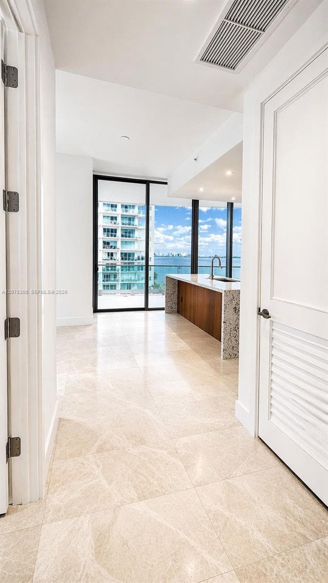 175 SE 25th rd # 504, Miami, FL 33131 photo 3
