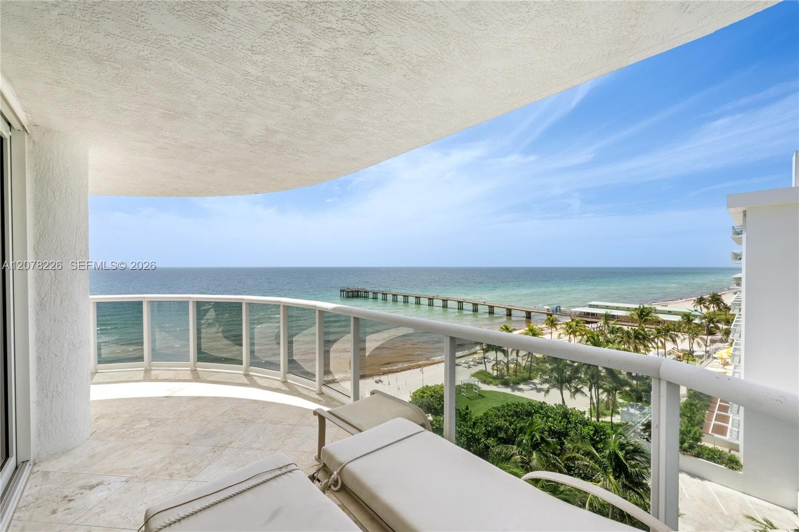 16711 Collins Ave # 907, Sunny Isles Beach, FL 33160 photo 3