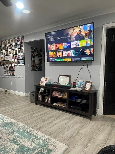 2766 NW 168th Ter, Miami Gardens, FL 33056 photo 3