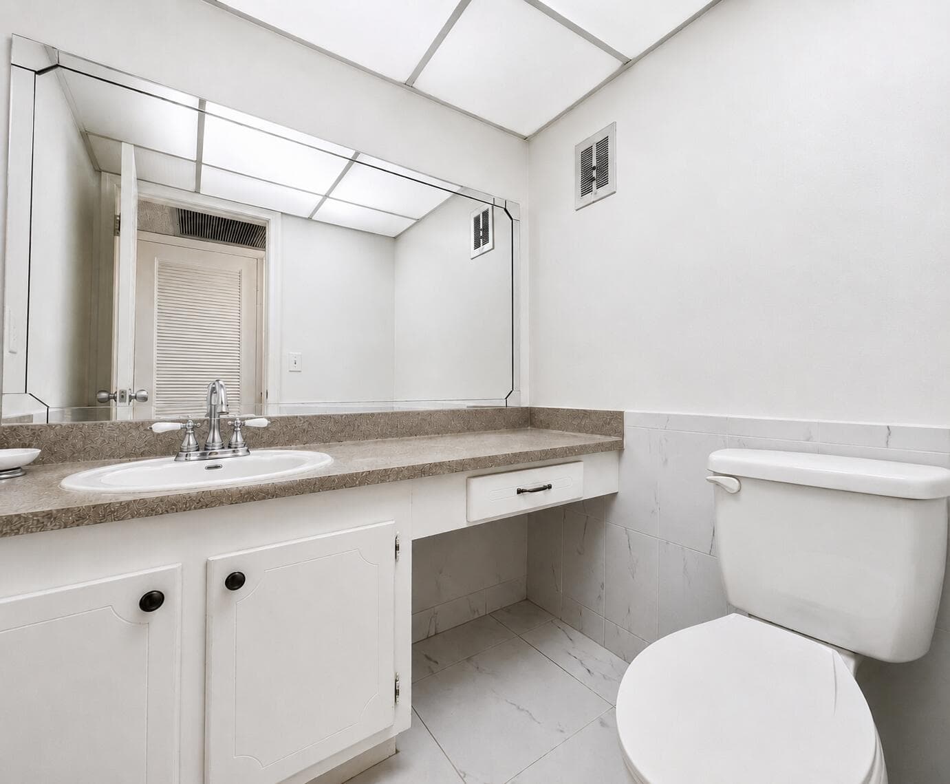 307 Greenbrier B, West Palm Beach, FL 33417 photo 5
