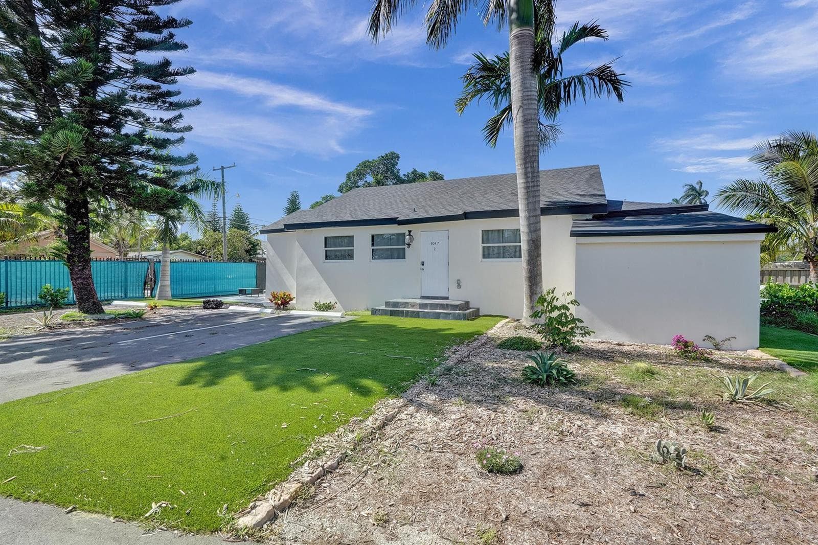 8047 NW 1st Place, Miami, FL 33150 photo 3