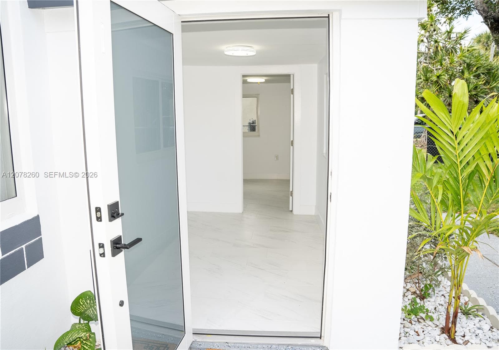1640 NE 172nd St, North Miami Beach, FL 33162 photo 3