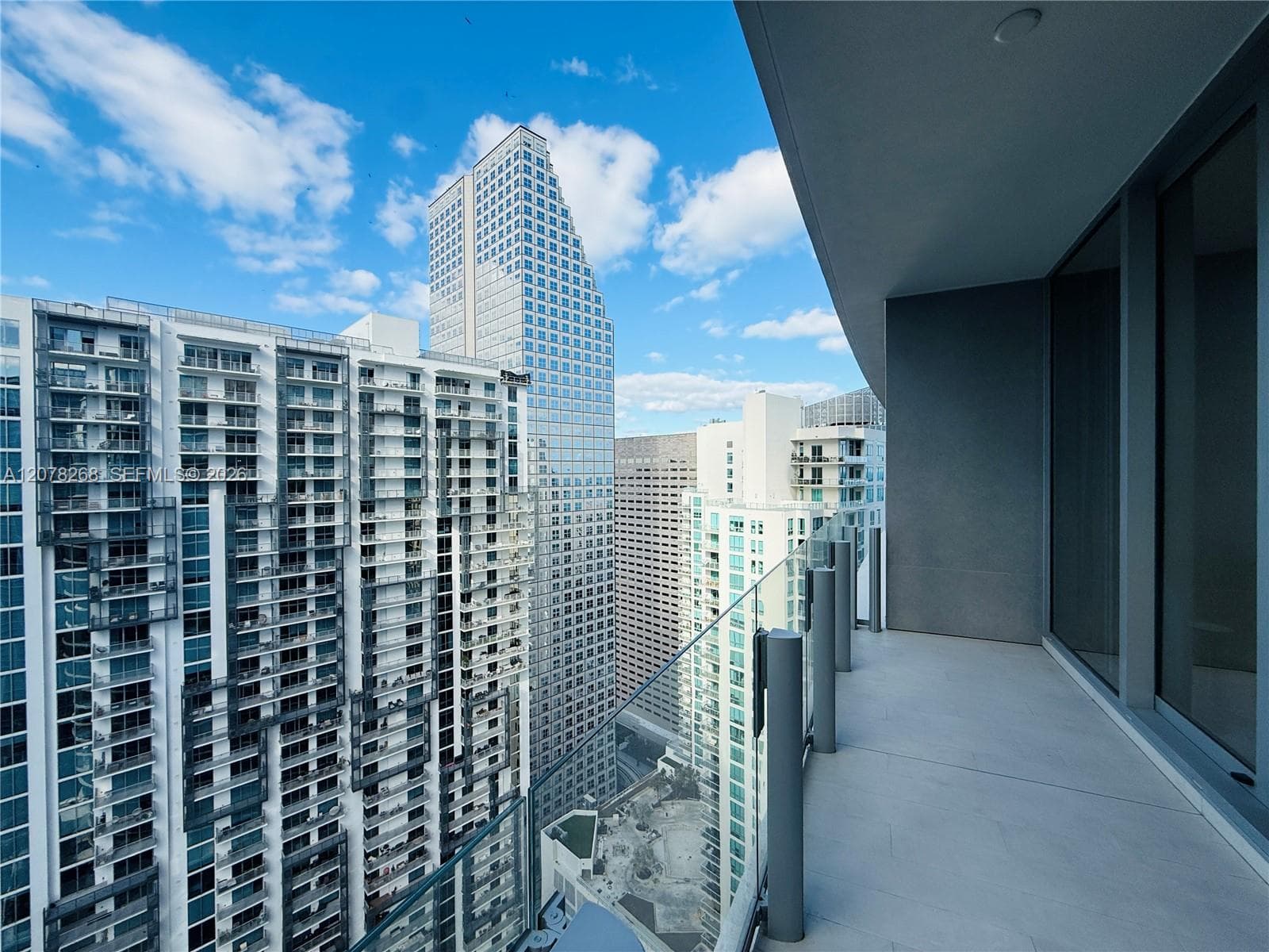 300 Biscayne Blvd Way # 3908, Miami, FL 33131 photo 4