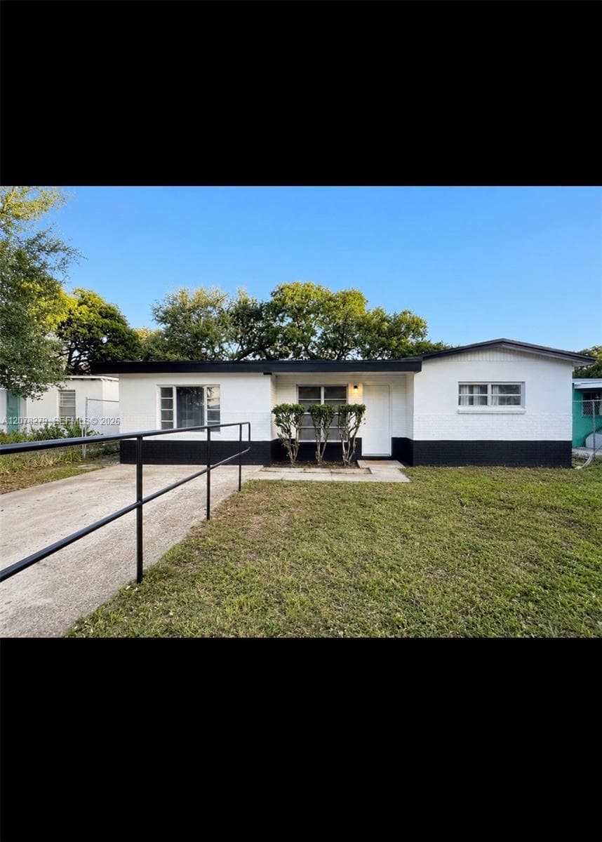 14241 NW 23rd Pl, Opa-Locka, FL 33054