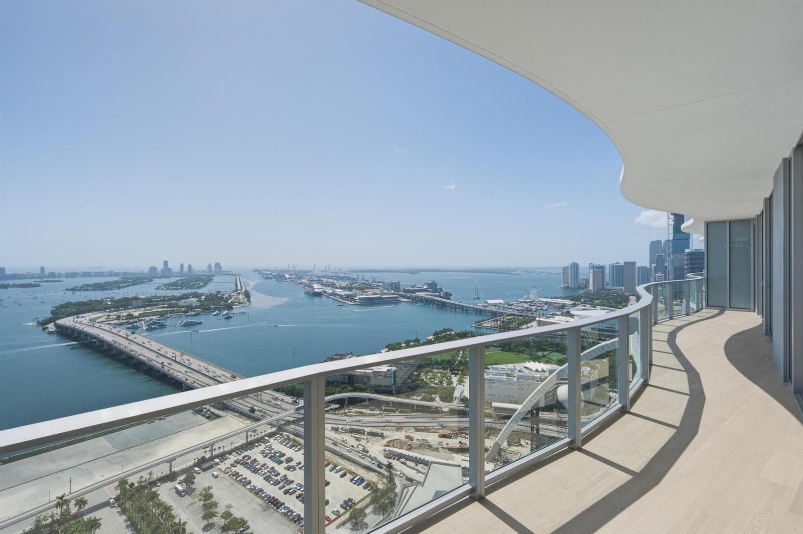1400 Biscayne Boulevard # 4304, Miami, FL 33132