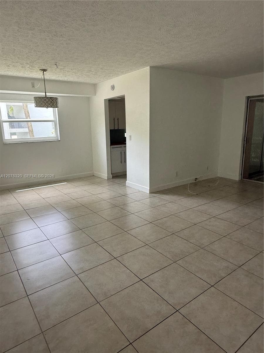8002 Lagos De Campo Blvd # B-101, Tamarac, FL 33321 photo 5